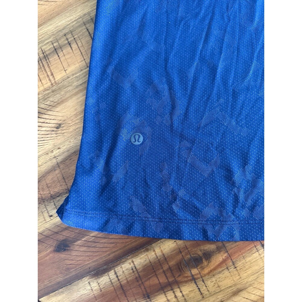 Lululemon Blue Camo License to Train Short Sleeve Training Shirt medium